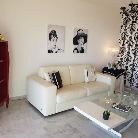 Apartman Face A La *