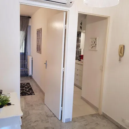 Appartement Face à La *