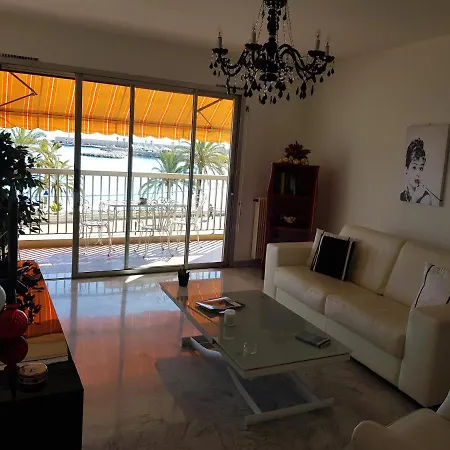 Face à La Appartement