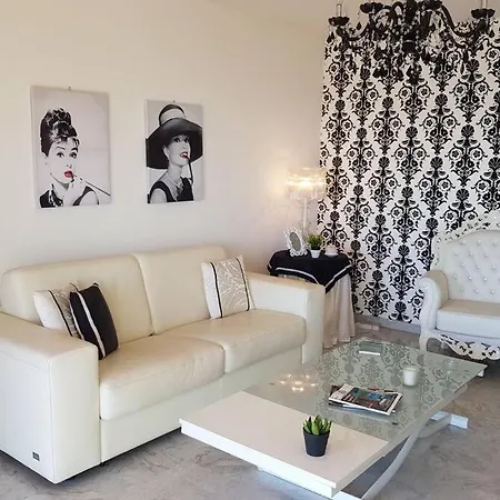 Face à La Appartement Menton