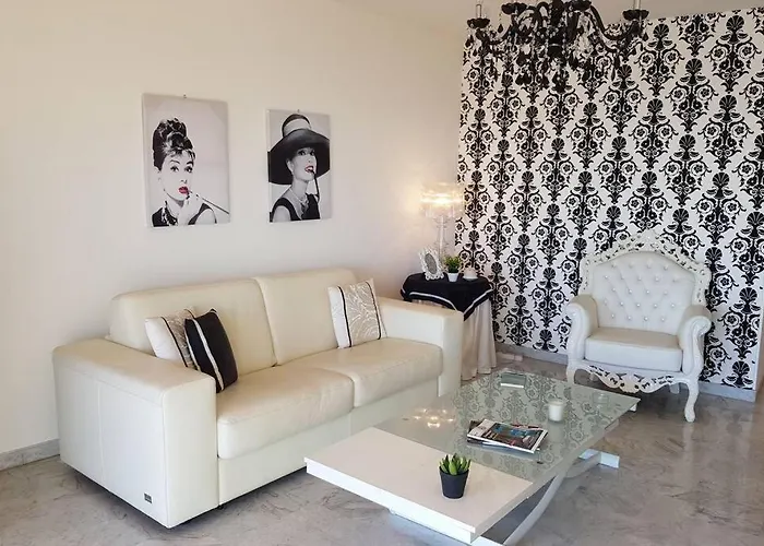 Face A La Apartment Menton